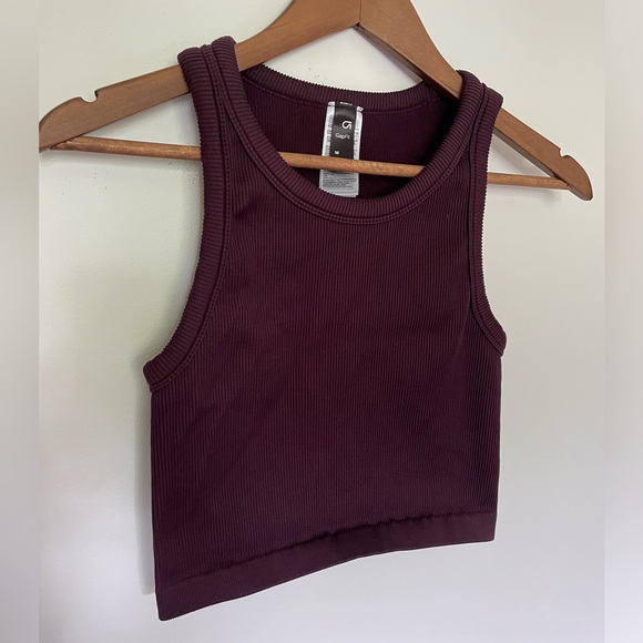 Maroon athletic top from Gap Fit - Picture 1 of 4